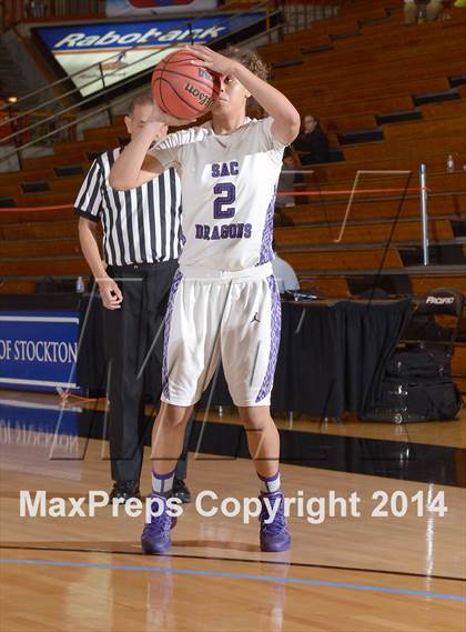 Thumbnail 1 in Del Oro vs Sacramento (CIF SJS D2 Playoff) photogallery.