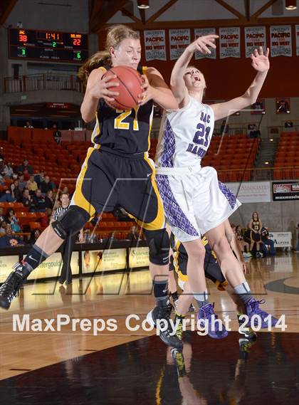 Thumbnail 3 in Del Oro vs Sacramento (CIF SJS D2 Playoff) photogallery.