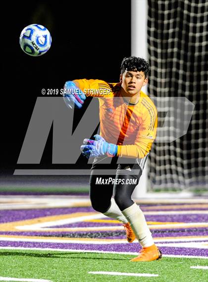Thumbnail 3 in Jesuit vs. Turlock (CIF SJS D1 Final) photogallery.