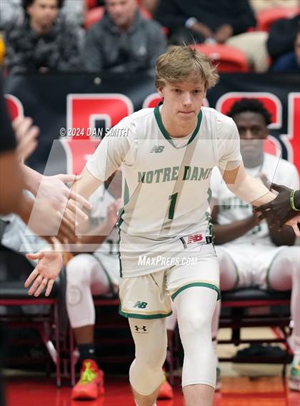 Thumbnail 1 in Notre Dame vs. Norte Dame Catholic (CIAC Division I Semifinal) photogallery.