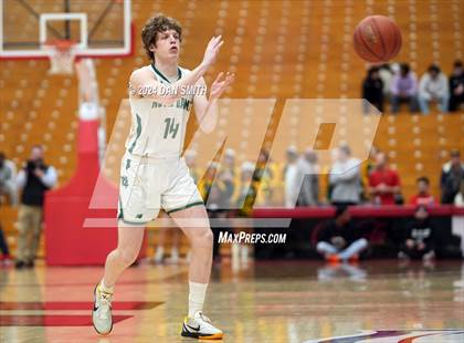 Thumbnail 3 in Notre Dame vs. Norte Dame Catholic (CIAC Division I Semifinal) photogallery.