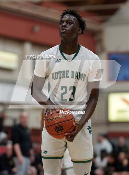 Thumbnail 3 in Notre Dame vs. Norte Dame Catholic (CIAC Division I Semifinal) photogallery.