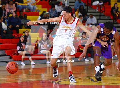 Thumbnail 3 in Lynwood vs. Dominguez photogallery.