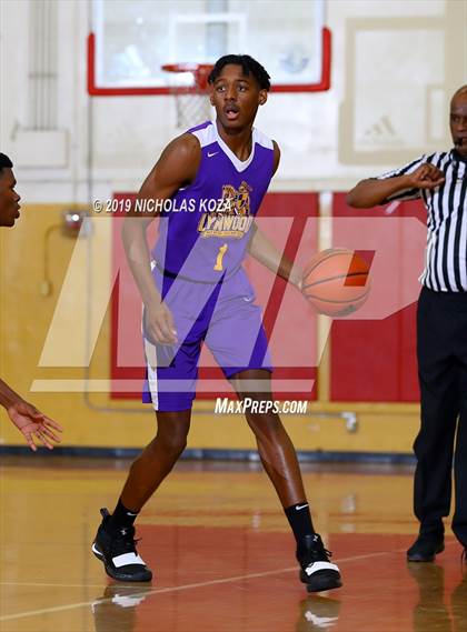 Thumbnail 3 in Lynwood vs. Dominguez photogallery.