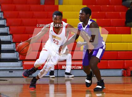 Thumbnail 3 in Lynwood vs. Dominguez photogallery.