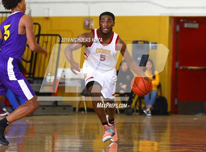 Thumbnail 2 in Lynwood vs. Dominguez photogallery.