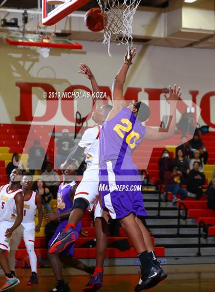 Thumbnail 2 in Lynwood vs. Dominguez photogallery.