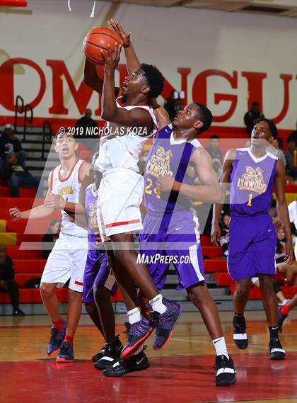 Thumbnail 3 in Lynwood vs. Dominguez photogallery.