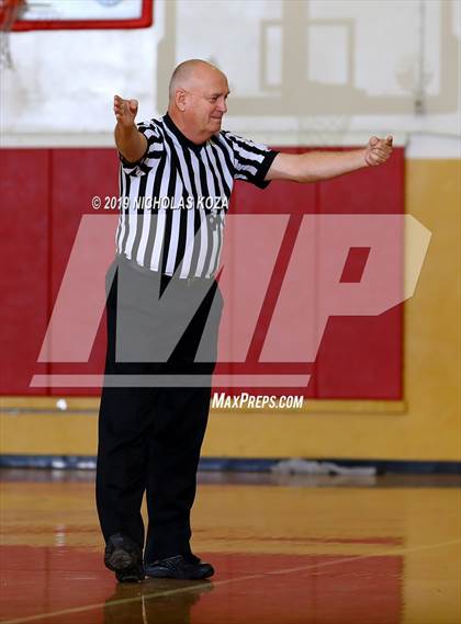 Thumbnail 3 in Lynwood vs. Dominguez photogallery.