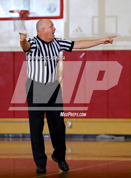 Thumbnail 2 in Lynwood vs. Dominguez photogallery.