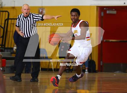 Thumbnail 2 in Lynwood vs. Dominguez photogallery.