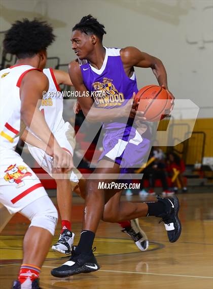 Thumbnail 2 in Lynwood vs. Dominguez photogallery.