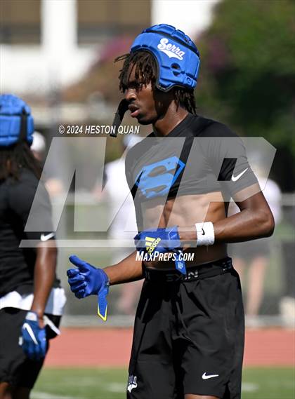 Thumbnail 2 in Serra vs. Corona del Mar (Brave 8 Invitational) photogallery.