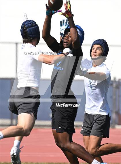 Thumbnail 1 in Serra vs. Corona del Mar (Brave 8 Invitational) photogallery.