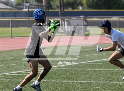 Thumbnail 2 in Serra vs. Corona del Mar (Brave 8 Invitational) photogallery.