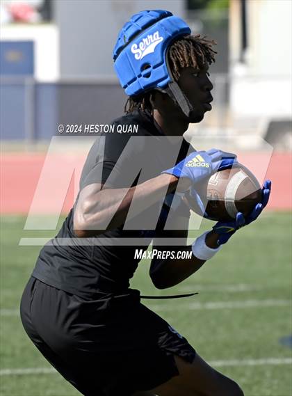 Thumbnail 1 in Serra vs. Corona del Mar (Brave 8 Invitational) photogallery.