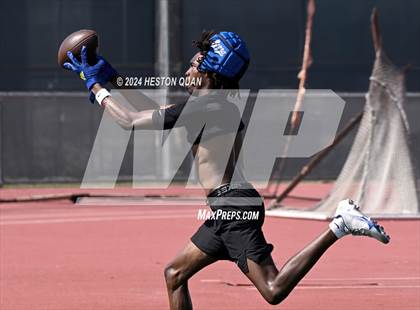 Thumbnail 3 in Serra vs. Corona del Mar (Brave 8 Invitational) photogallery.
