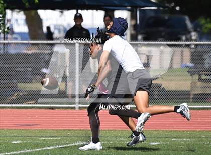 Thumbnail 1 in Serra vs. Corona del Mar (Brave 8 Invitational) photogallery.