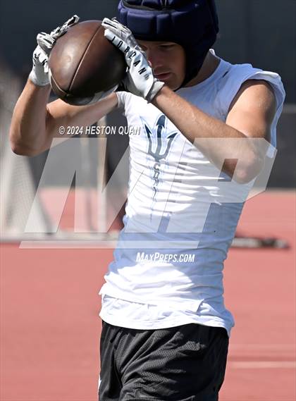 Thumbnail 1 in Serra vs. Corona del Mar (Brave 8 Invitational) photogallery.
