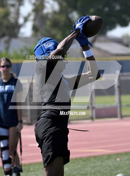 Thumbnail 2 in Serra vs. Corona del Mar (Brave 8 Invitational) photogallery.