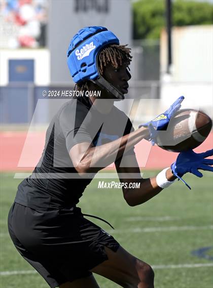 Thumbnail 3 in Serra vs. Corona del Mar (Brave 8 Invitational) photogallery.