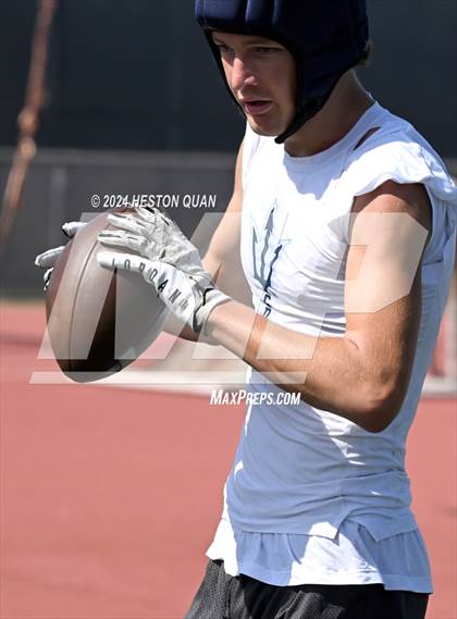 Thumbnail 3 in Serra vs. Corona del Mar (Brave 8 Invitational) photogallery.