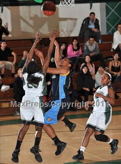 Thumbnail 1 in Los Osos @ Upland photogallery.