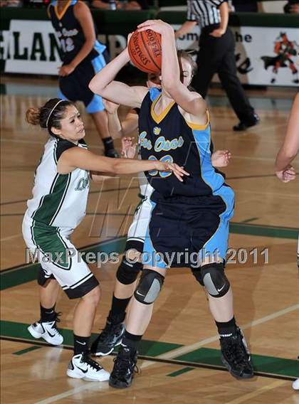 Thumbnail 2 in Los Osos @ Upland photogallery.