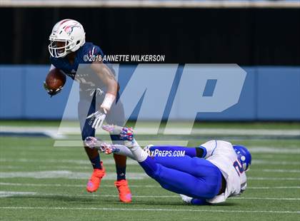 Thumbnail 2 in Chaminade-Madonna vs. King's Academy (FHSAA 3A State Championship) photogallery.
