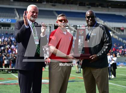 Thumbnail 2 in Chaminade-Madonna vs. King's Academy (FHSAA 3A State Championship) photogallery.