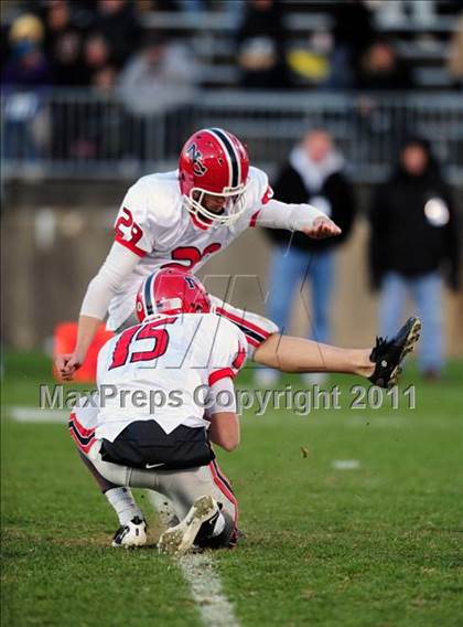 Thumbnail 1 in New Canaan vs. Hand (CIAC Class L Final) photogallery.