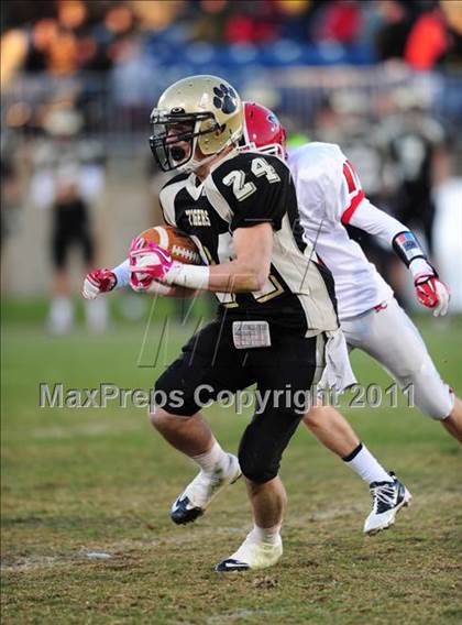 Thumbnail 1 in New Canaan vs. Hand (CIAC Class L Final) photogallery.