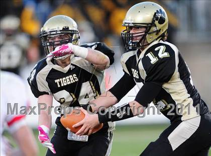 Thumbnail 3 in New Canaan vs. Hand (CIAC Class L Final) photogallery.
