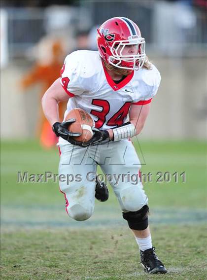 Thumbnail 3 in New Canaan vs. Hand (CIAC Class L Final) photogallery.