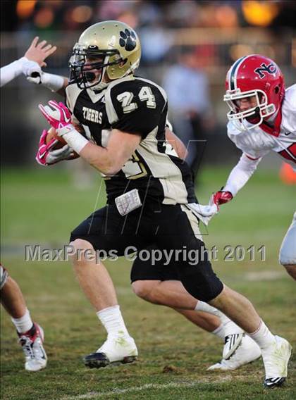 Thumbnail 2 in New Canaan vs. Hand (CIAC Class L Final) photogallery.
