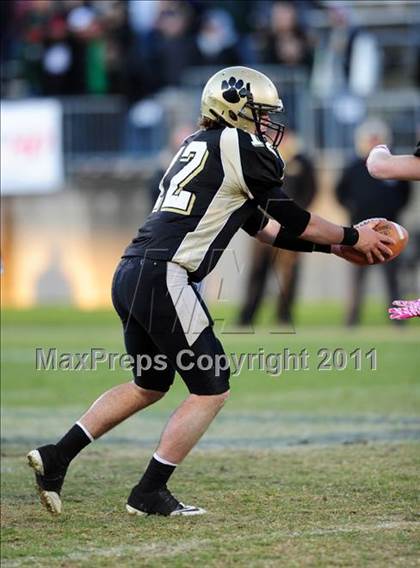 Thumbnail 2 in New Canaan vs. Hand (CIAC Class L Final) photogallery.