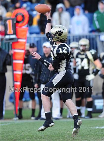 Thumbnail 2 in New Canaan vs. Hand (CIAC Class L Final) photogallery.