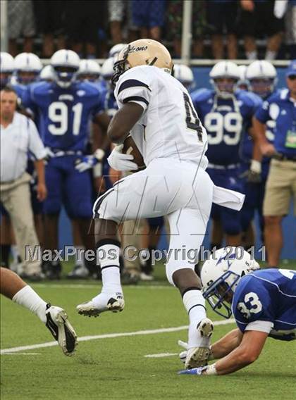 Thumbnail 2 in Our Lady of Good Counsel @ St. Xavier (Skyline Crosstown Showdown) photogallery.