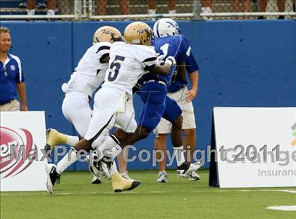 Thumbnail 2 in Our Lady of Good Counsel @ St. Xavier (Skyline Crosstown Showdown) photogallery.