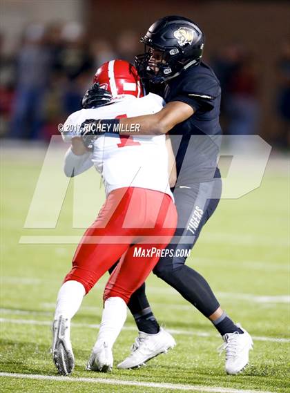 Thumbnail 2 in Cabot @ Bentonville (AAA 7A Quarterfinal) photogallery.