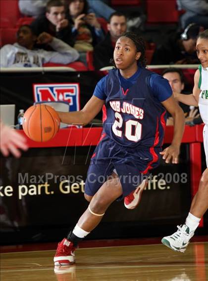 Thumbnail 2 in Jones vs. Washington (T-Mobile Invitational) photogallery.