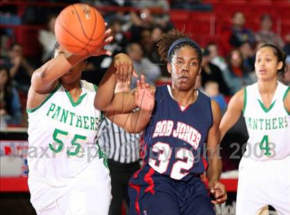 Thumbnail 2 in Jones vs. Washington (T-Mobile Invitational) photogallery.