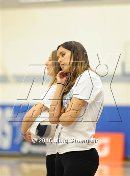 Thumbnail 3 in Saddleback Valley Christian vs. Crean Lutheran (CIF SS D4 Final) photogallery.
