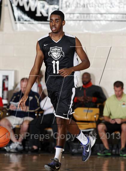 Thumbnail 1 in Sunrise Christian Academy vs. Barking Abbey (London) (City of Palms Classic) photogallery.