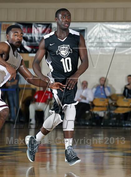 Thumbnail 1 in Sunrise Christian Academy vs. Barking Abbey (London) (City of Palms Classic) photogallery.