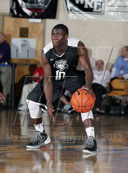 Thumbnail 1 in Sunrise Christian Academy vs. Barking Abbey (London) (City of Palms Classic) photogallery.