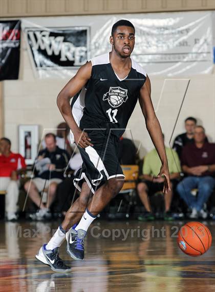 Thumbnail 1 in Sunrise Christian Academy vs. Barking Abbey (London) (City of Palms Classic) photogallery.