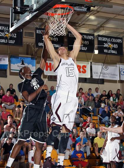Thumbnail 3 in Sunrise Christian Academy vs. Barking Abbey (London) (City of Palms Classic) photogallery.