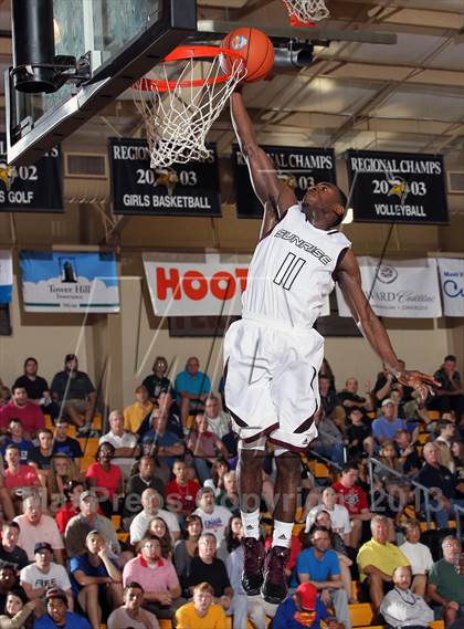 Thumbnail 1 in Sunrise Christian Academy vs. Barking Abbey (London) (City of Palms Classic) photogallery.
