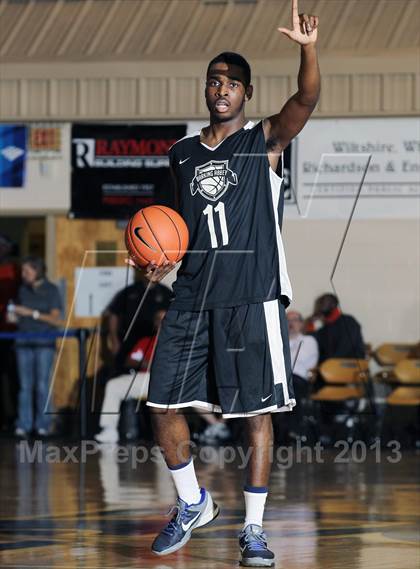 Thumbnail 2 in Sunrise Christian Academy vs. Barking Abbey (London) (City of Palms Classic) photogallery.